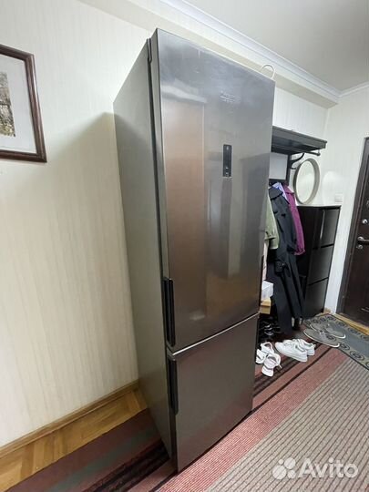 Холодильник бу Hotpoint ariston