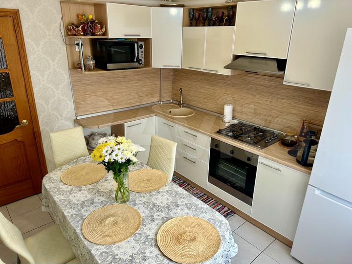 3-к. квартира, 73 м², 3/5 эт.