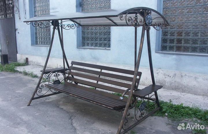 Садовые качели кованые