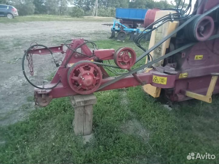 Кормоуборочный комбайн