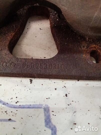 Коллектор выпускной Audi A4 (B6) 2000-2006