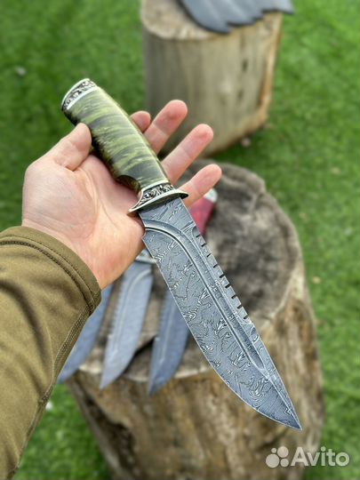 Нож из дамасской стали