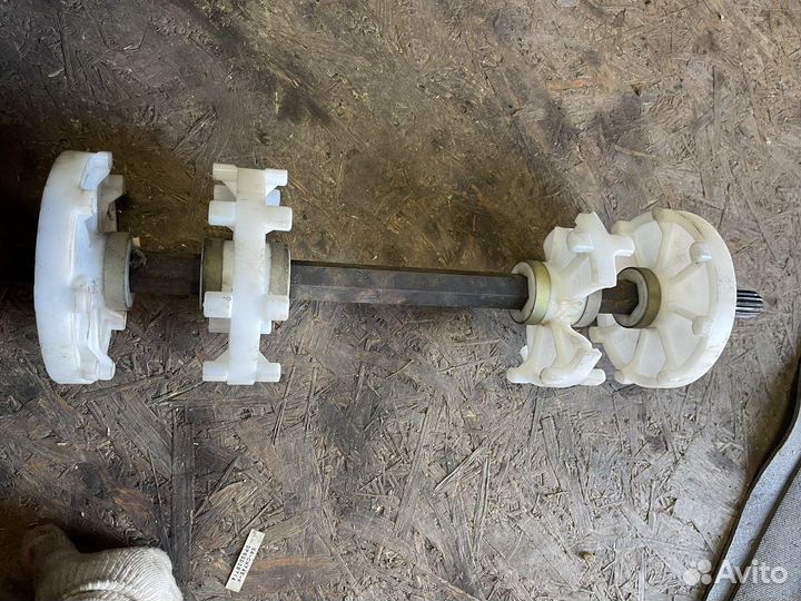 Вал привода гусеницы снегохода рысь 119-500