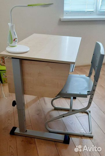 Ученический стол со стулом 