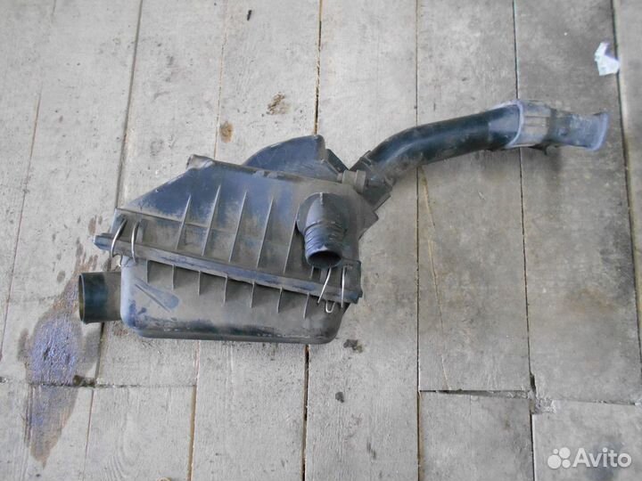 Корпус воздушного фильтра Opel Vectra A