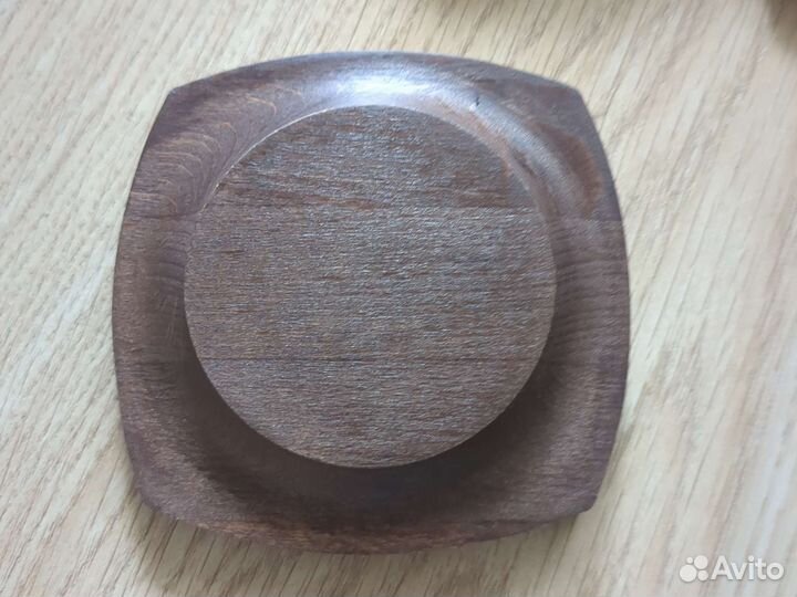 Подставка с летучей мышью для стаканов с бакарди