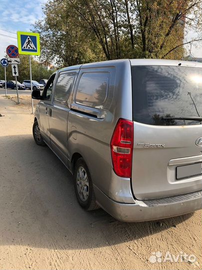 Hyundai Grand Starex 2.5 AT, 2011, 415 000 км