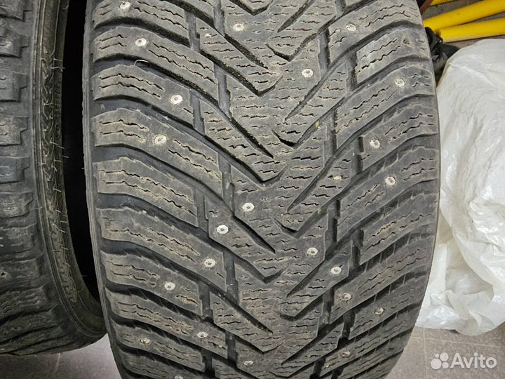 Nokian Tyres Hakkapeliitta 8 255/35 R19 96H