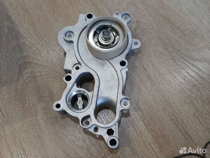 Помпа volkswagen polo, skoda rapid