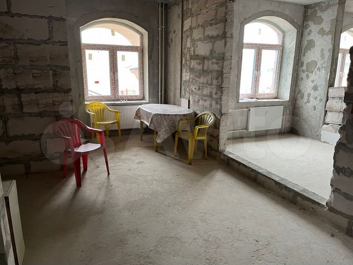 4-к. квартира, 85,2 м², 1/6 эт.