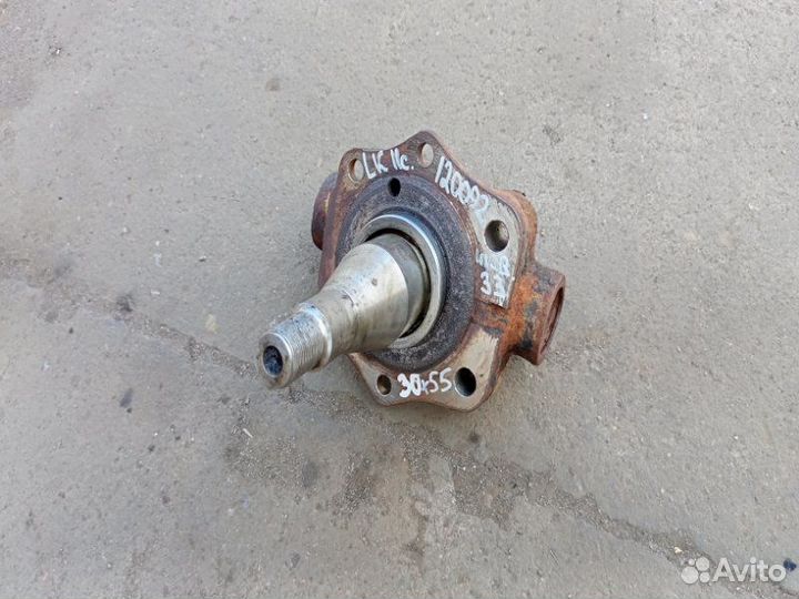 Кулак поворотный передний Mercedes Lk 814 OM366A