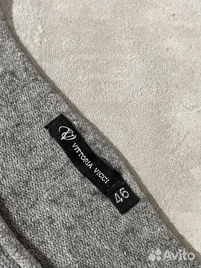 Джемпер женский р 46 Vittoria Vicci