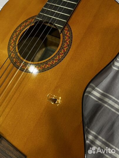 Акустическая гитара yamaha c40