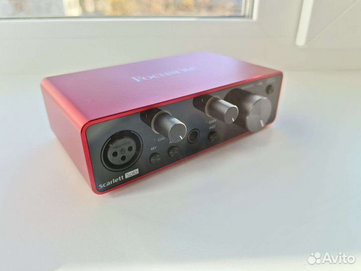 Внешняя аудиокарта focusrite scarlett solo 3rd gen