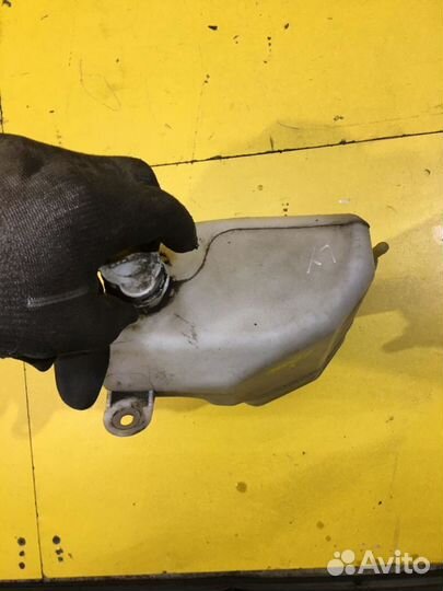 Бачок расширительный Mitsubishi Lancer X 2008–2017