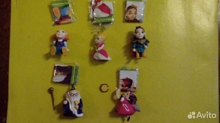 Киндер эльфы, снеговики, мишки, муми, тролли