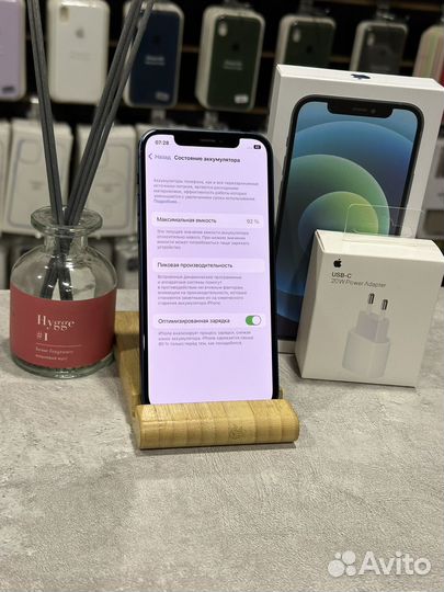 iPhone 12, 64 ГБ