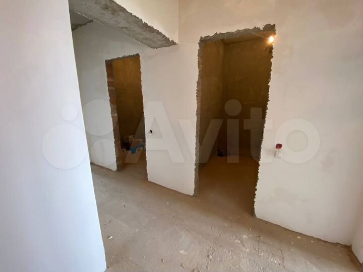 3-к. квартира, 99 м², 5/5 эт.