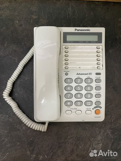 Телефон Panasonic KX-TS2365RUW