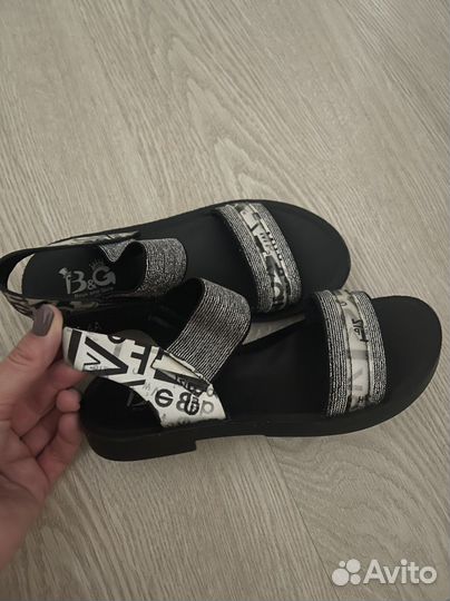 Сандали
