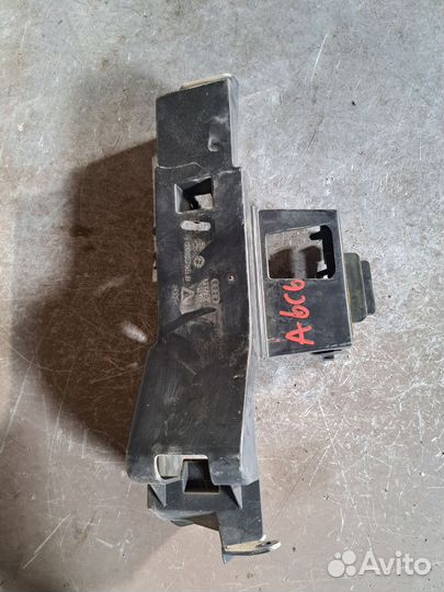 Крепление домкрата Audi A6 C6