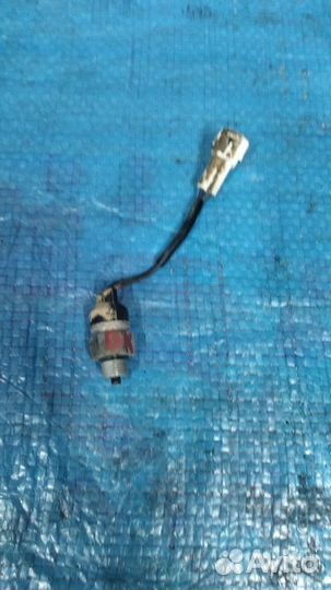 Датчик включения полного привода Grand Vitara H25A