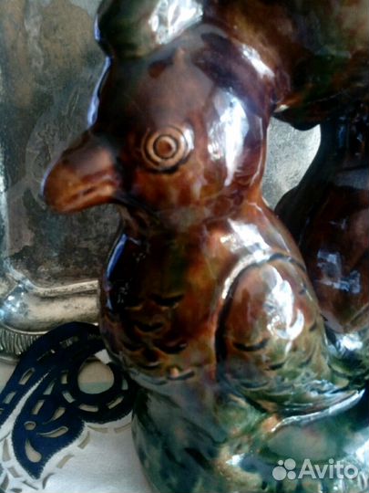 Кувшин высокий Птицы из керамики обливной