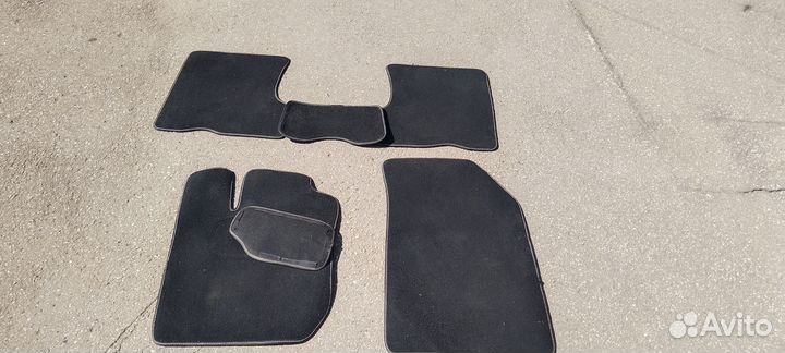 Оригинальные тканевые ковры в салон LADA xray