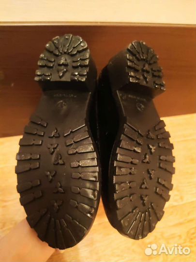 Резиновые сапоги новые