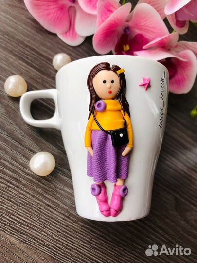 Кружка с декором из полимерной глины