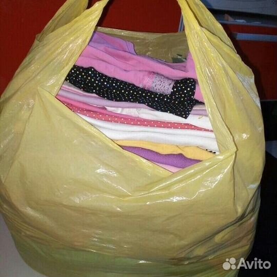 Вещи пакетом, головные уборы, сумки