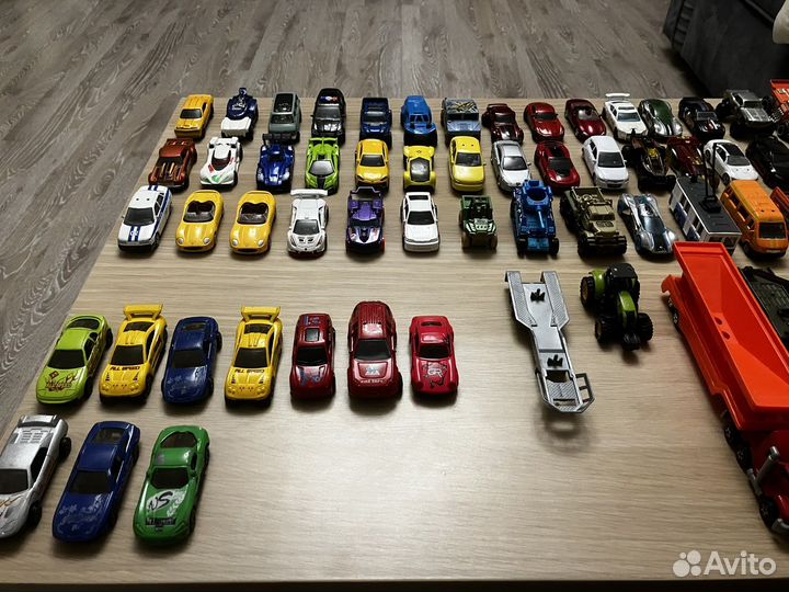 Hot wheels набор машинок