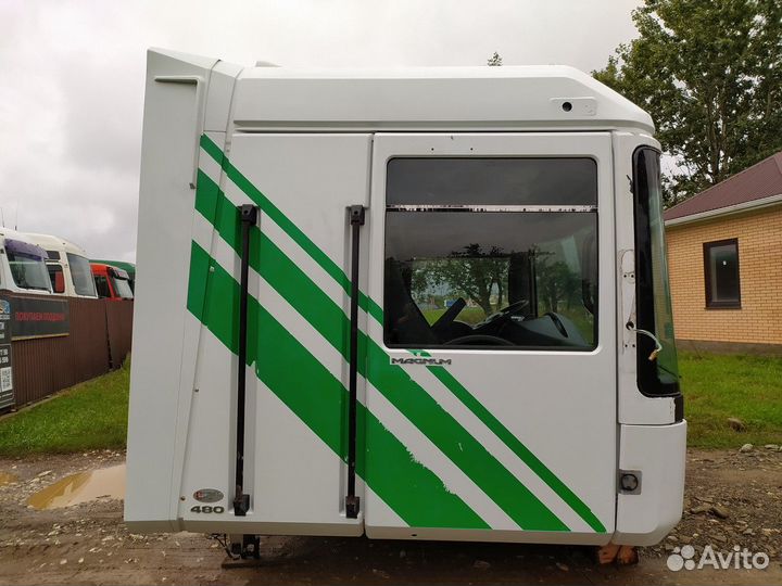 Кабина Renault Magnum