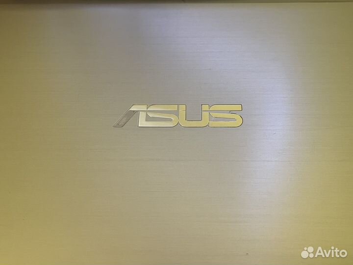 Ноутбук asus