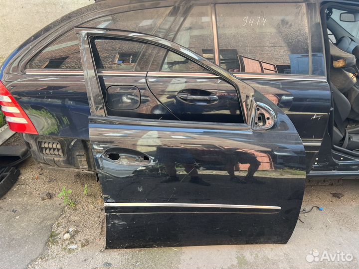 Дверь передняя правая Мерседес w164 x164