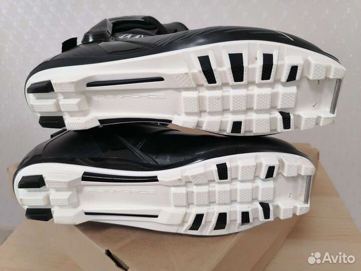 Лыжные ботинки Tisa skate pro