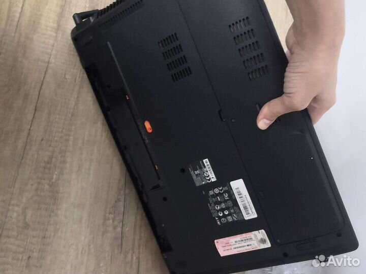Ноутбук acer aspire 5560 series