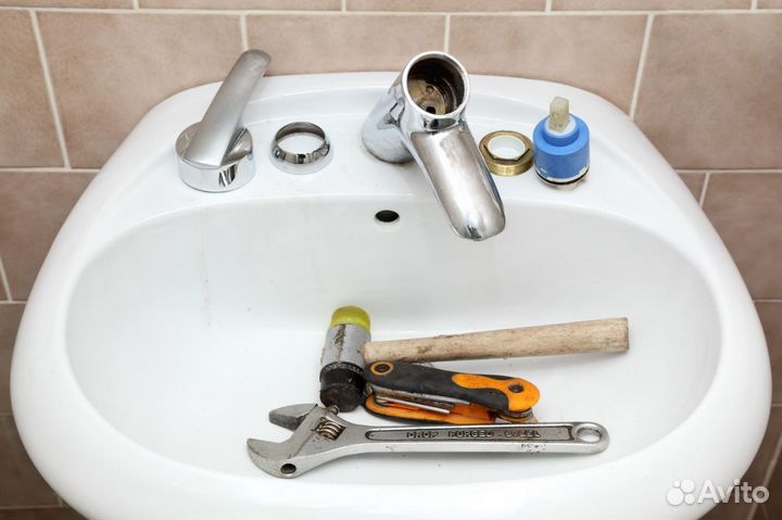 Сантехник. Работаю сам. Все виды работ