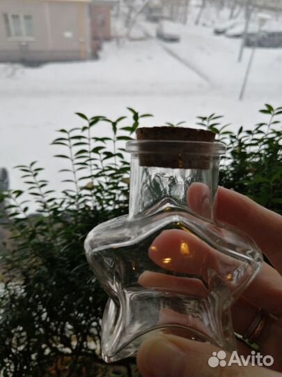 Декоративная стеклянная баночка (бутылочка)