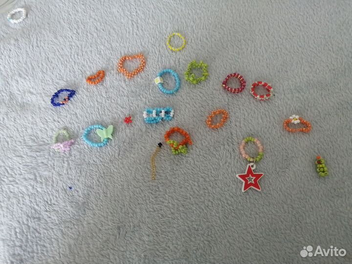 Колечки из бисера и фигурки