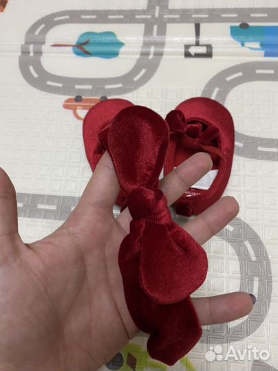 Пинетки и повязка красные бархатные