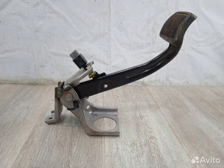 Педаль тормоза Kia Rio 3 2011