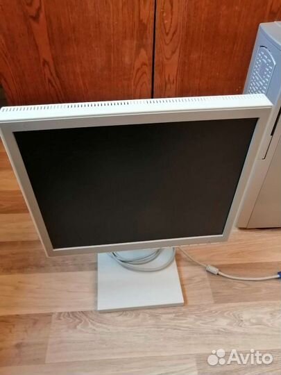 Монитор NEC Multisync lcd1760nx