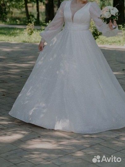 Свадебное платье