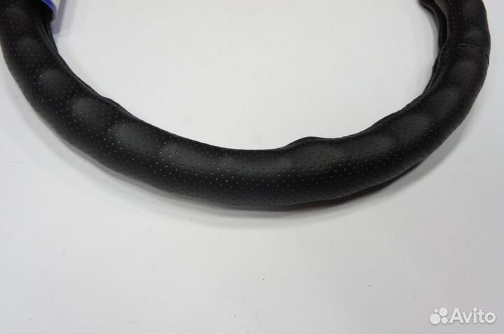 Оплетка руля L черная экокожа с перфорацией