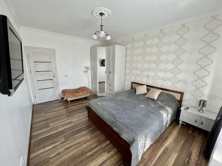 2-к. квартира, 61 м², 1/4 эт.