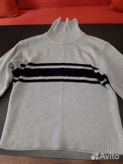 Свитры женские 2 шт