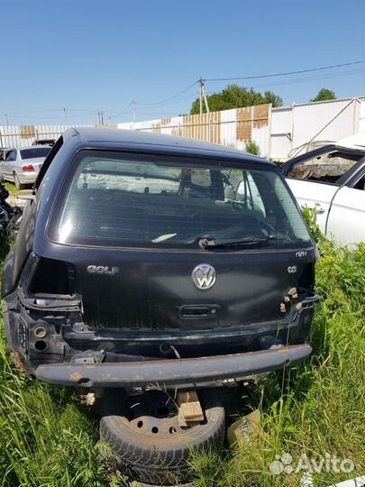 Крышка багажника Volkswagen Golf 4