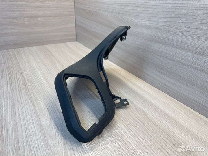 Накладка торпедо левая LADA X-Ray