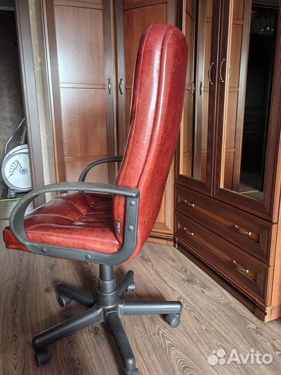 Компьютерное кресло бу